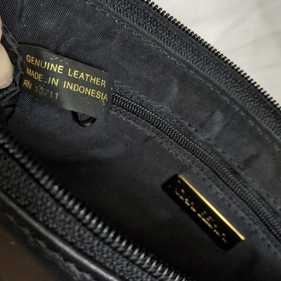 Giani Bernini small black shoulder bag. - Picture 3 of 4